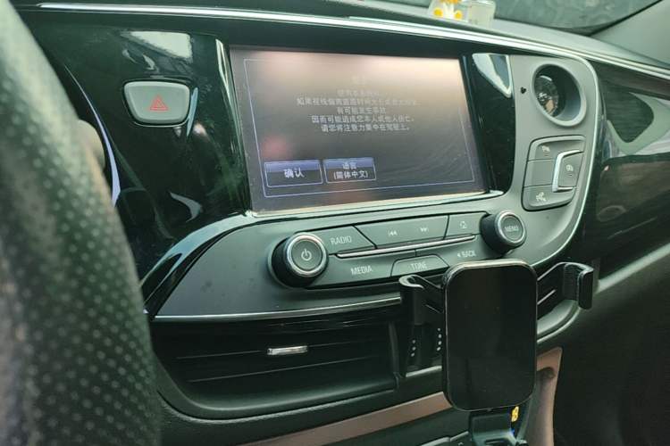 Used Buick Envision 2019 20T Two-Wheel Drive Luxury Version China V Standard Audio And AC Panel