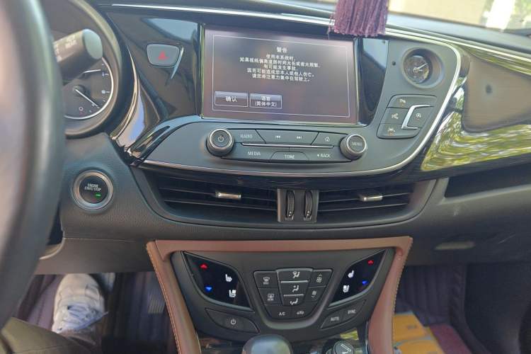 Used Buick Envision 2019 28T Four-Wheel Drive Luxury Version China V Standard Audio And AC Panel