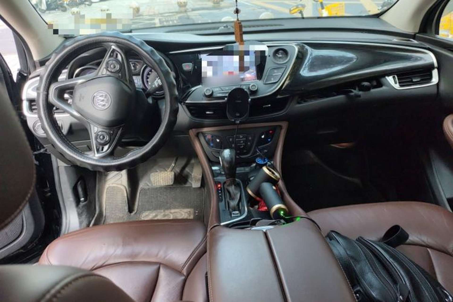 Used Buick Envision 2019 28T 4x4 Elite Version China V Standard Center Console
