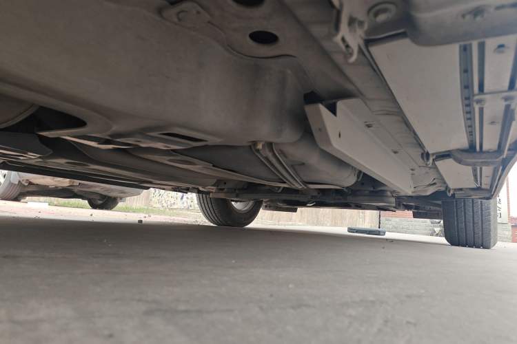 Used Buick Envision 2019 20T Two-Wheel Drive Elite Version China VI Standard Chassis Rear Right