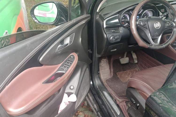 Used Buick Envision 2019 28T 4x4 Elite Version China V Standard Driver Seat