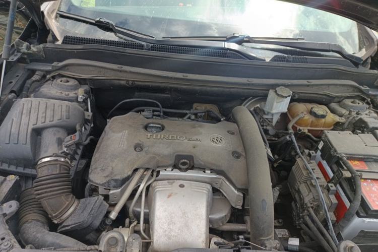 Used Buick Envision 2019 28T Four-Wheel Drive Luxury Version China V Standard Engine Bay