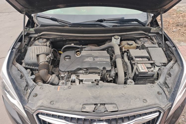 Used Buick Envision 2019 20T Two-Wheel Drive Elite Version China VI Standard Engine Bay