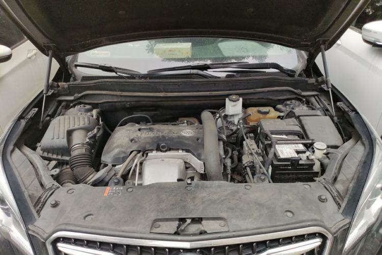 Used Buick Envision 2019 28T 4x4 Elite Version China V Standard Engine Bay