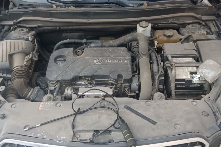 Used Buick Envision 2019 20T Two-Wheel Drive Luxury Version China VI Standard Engine Bay