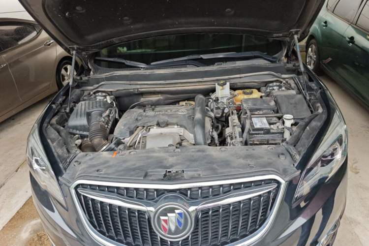 Used Buick Envision 2019 28T Four-Wheel Drive Luxury Version China V Standard Engine Bay