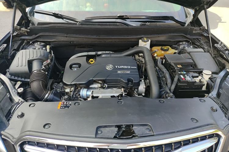 Used Buick Envision 2019 20T Two-Wheel Drive Luxury Version China V Standard Engine Bay