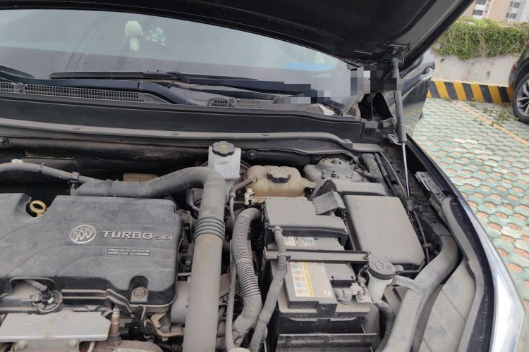 Used Buick Envision 2019 20T Two-Wheel Drive Luxury Version China V Standard Engine Bay Left