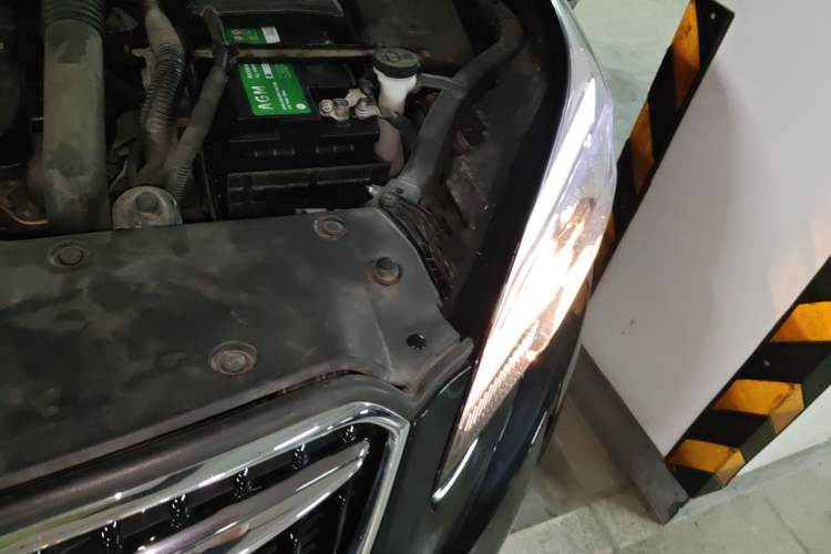 Used Buick Envision 2019 20T Two-Wheel Drive Elite Version China VI Standard Engine Bay Left