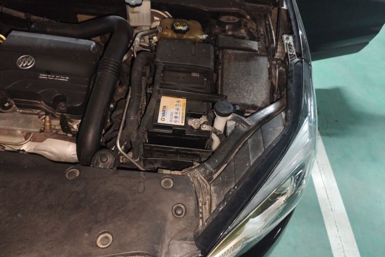 Used Buick Envision 2019 20T Two-Wheel Drive Luxury Version China V Standard Engine Bay Left