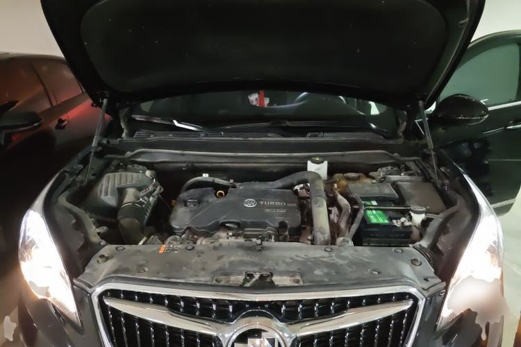 Used Buick Envision 2019 20T Two-Wheel Drive Elite Version China VI Standard Engine Bay