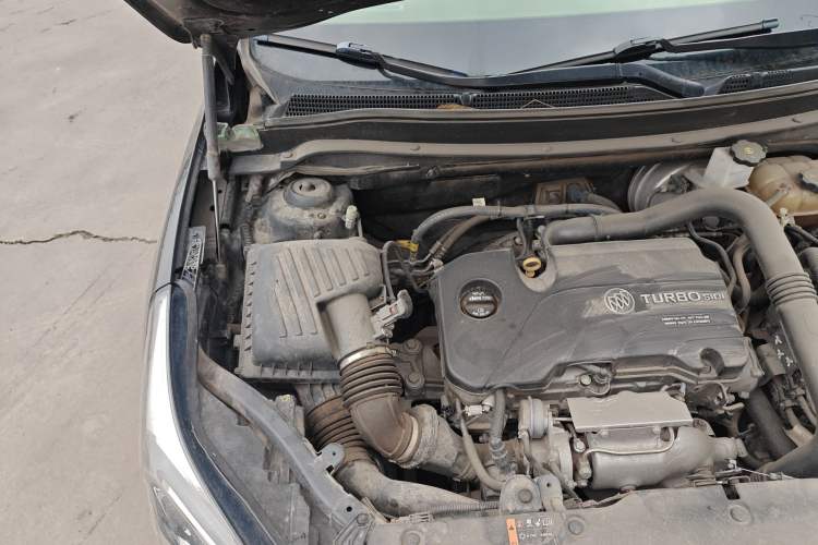 Used Buick Envision 2019 20T Two-Wheel Drive Elite Version China VI Standard Engine Bay Right
