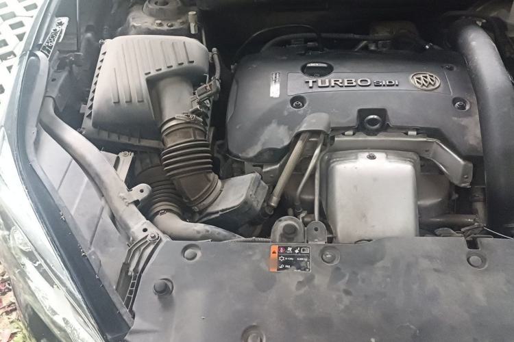 Used Buick Envision 2019 28T 4x4 Elite Version China V Standard Engine Bay Right