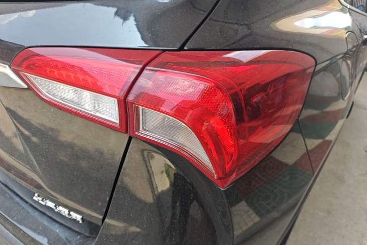 Used Buick Envision 2019 20T Two-Wheel Drive Leading Model China VI Standard Exterior 3