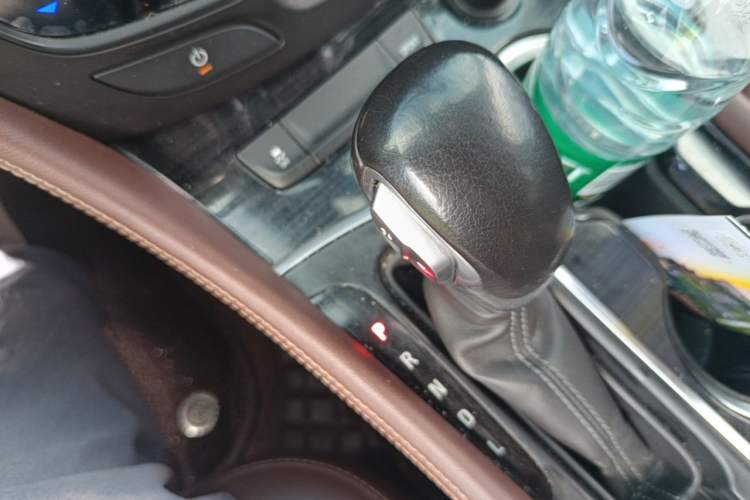 Used Buick Envision 2019 28T Four-Wheel Drive Luxury Version China V Standard Gear Lever