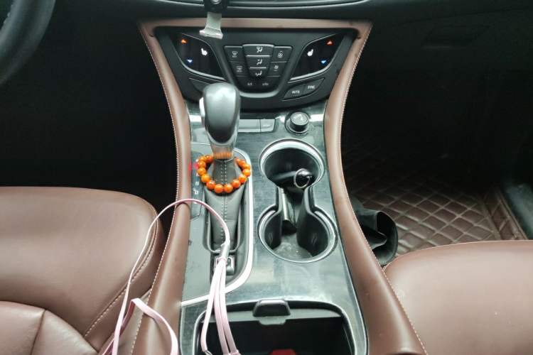 Used Buick Envision 2019 28T 4x4 Elite Version China V Standard Gear Lever