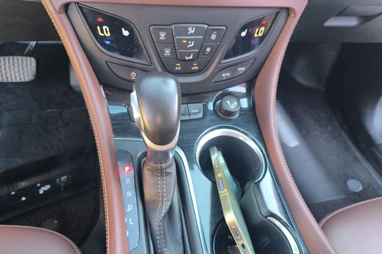 Used Buick Envision 2019 28T Four-Wheel Drive Elite Version China VI Standard Gear Lever