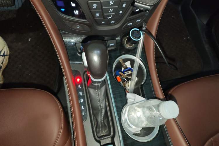 Used Buick Envision 2019 28T Four-Wheel Drive Luxury Version China V Standard Gear Lever