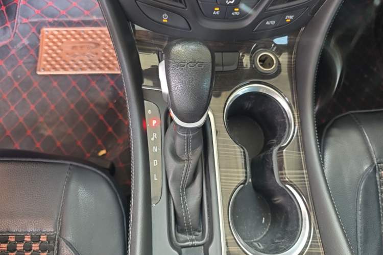 Used Buick Envision 2019 20T Two-Wheel Drive Leading Model China VI Standard Gear Lever