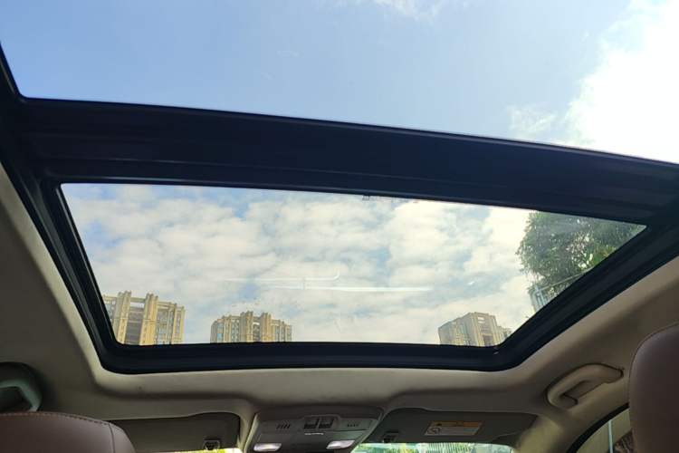 Used Buick Envision 2019 20T Two-Wheel Drive Luxury Version China V Standard Headliner
