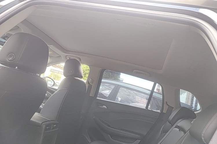 Used Buick Envision 2019 20T Two-Wheel Drive Elite Version China VI Standard Headliner