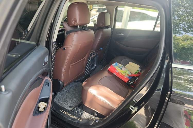 Used Buick Envision 2019 20T Two-Wheel Drive Luxury Version China VI Standard Left Rear Seat