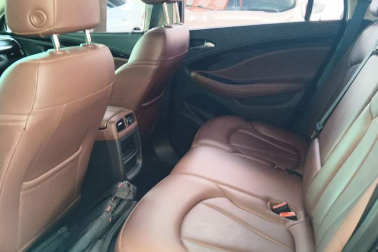 Used Buick Envision 2019 20T Two-Wheel Drive Luxury Version China VI Standard Left Rear Seat