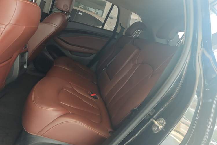 Used Buick Envision 2019 20T Two-Wheel Drive Luxury Version China V Standard Left Rear Seat
