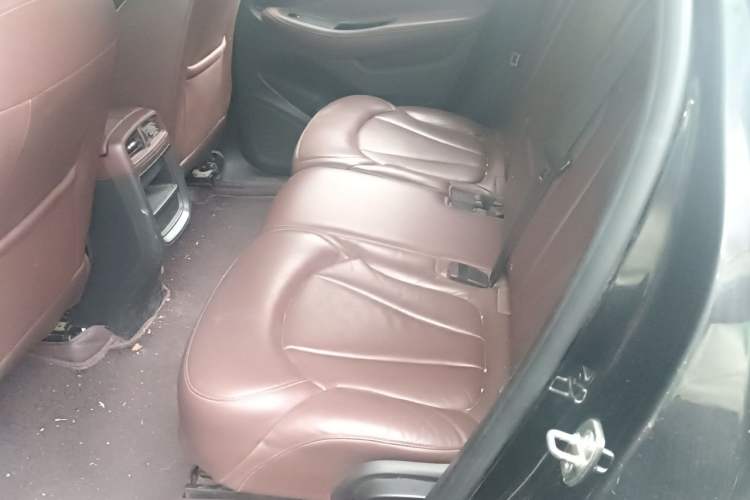 Used Buick Envision 2019 28T 4x4 Elite Version China V Standard Left Rear Seat