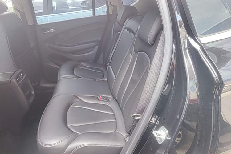 Used Buick Envision 2019 20T Two-Wheel Drive Elite Version China VI Standard Left Rear Seat