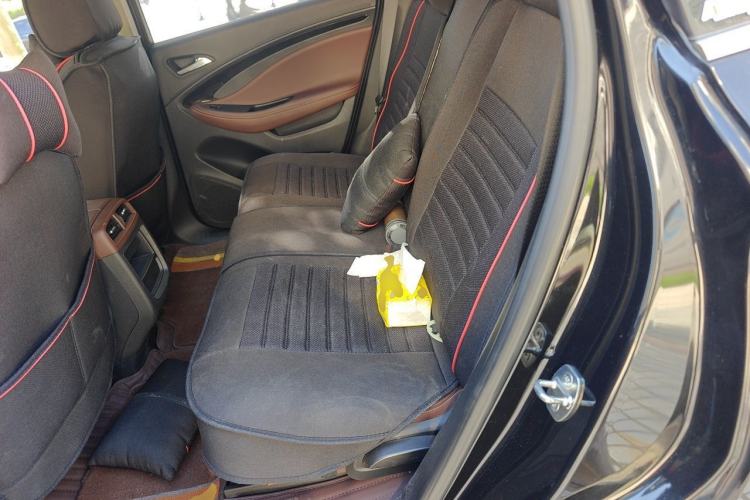 Used Buick Envision 2019 28T Four-Wheel Drive Luxury Version China V Standard Left Rear Seat