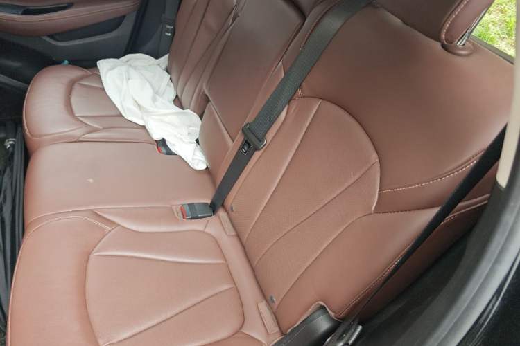 Used Buick Envision 2019 28T Four-Wheel Drive Luxury Version China V Standard Left Rear Seat