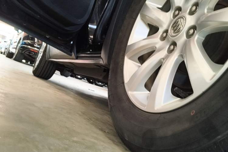 Used Buick Envision 2019 20T Two-Wheel Drive Luxury Version China VI Standard Left Side Sill