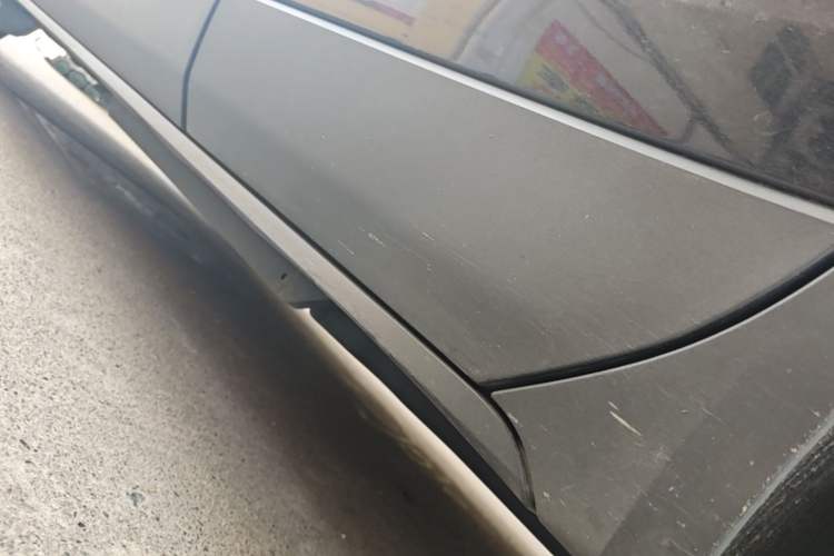Used Buick Envision 2019 20T Two-Wheel Drive Leading Model China VI Standard Left Side Sill