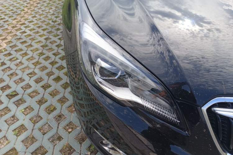 Used Buick Envision 2019 28T Four-Wheel Drive Luxury Version China V Standard Right Front Headlight