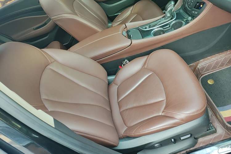 Used Buick Envision 2019 20T Two-Wheel Drive Luxury Version China V Standard Right Front Seat