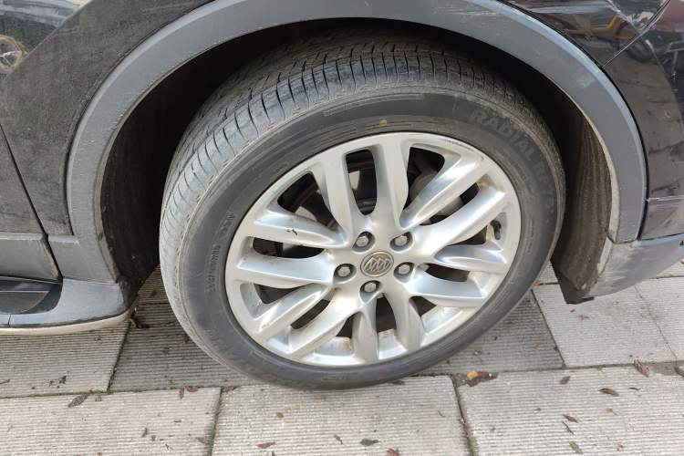Used Buick Envision 2019 28T 4x4 Elite Version China V Standard Right Front Wheel Hub