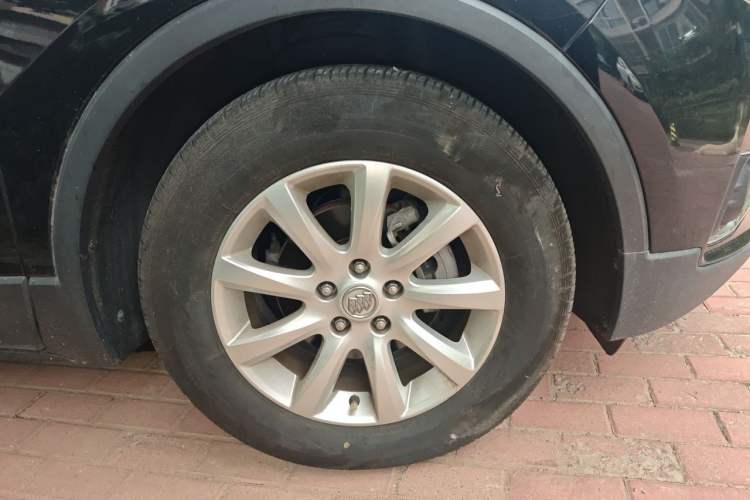 Used Buick Envision 2019 20T Two-Wheel Drive Elite Version China VI Standard Right Front Wheel Hub