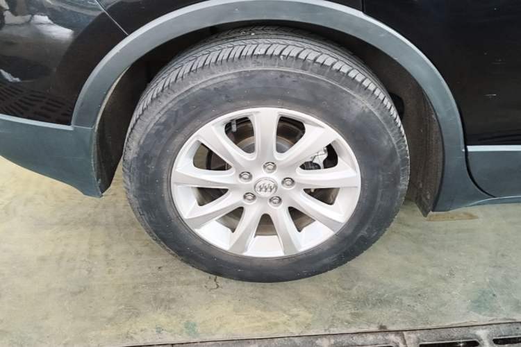 Used Buick Envision 2019 20T Two-Wheel Drive Luxury Version China VI Standard Right Rear Wheel Hub
