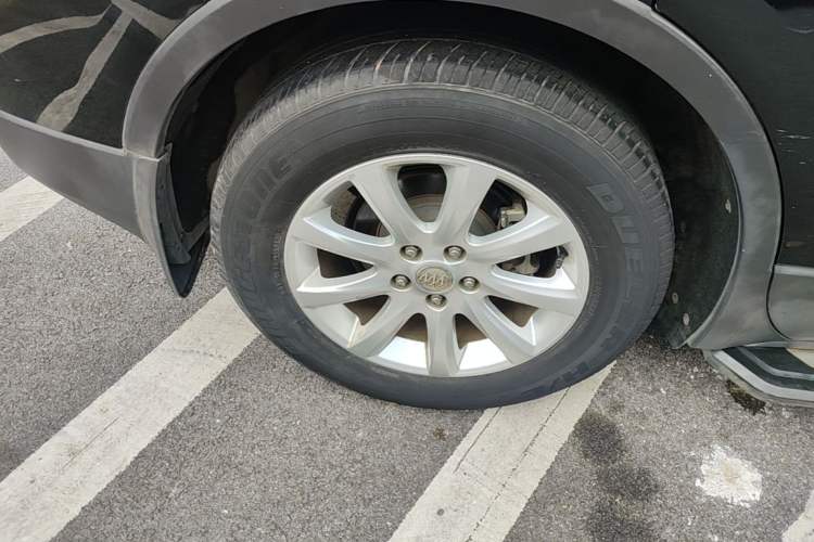 Used Buick Envision 2019 20T Two-Wheel Drive Luxury Version China V Standard Right Rear Wheel Hub