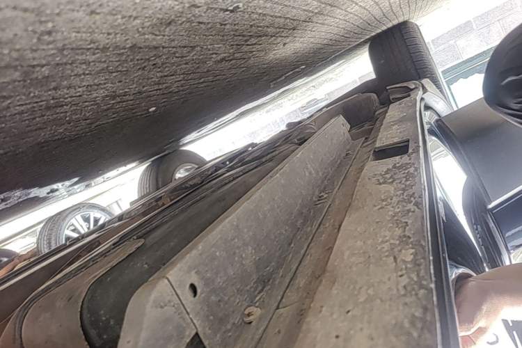 Used Buick Envision 2019 20T Two-Wheel Drive Elite Version China VI Standard Right Side Sill