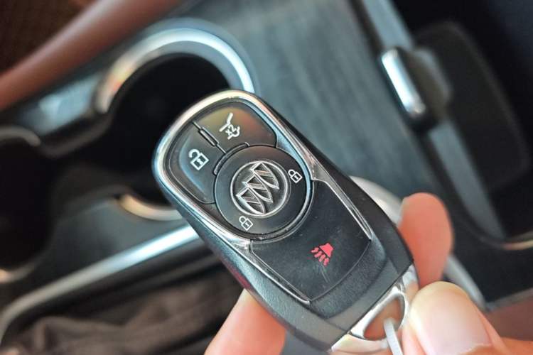 Used Buick Envision 2019 28T 4x4 Elite Version China V Standard Vehicle Key