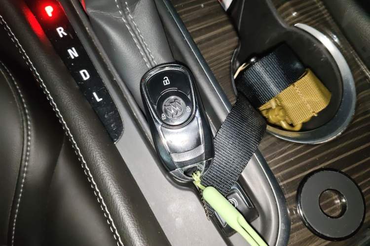Used Buick Envision 2019 20T Two-Wheel Drive Elite Version China VI Standard Vehicle Key