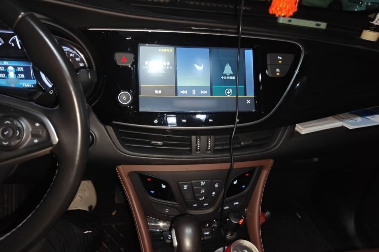 Used Buick Envision 2019 28T Four-Wheel Drive Elite Version China VI Standard Audio And AC Panel