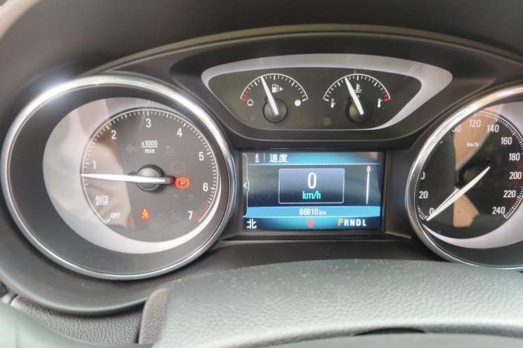 Used Buick Envision 2019 20T Two-Wheel Drive Luxury Version China VI Standard Odometer Close Up