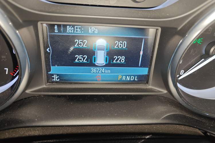 Used Buick Envision 2019 28T Four-Wheel Drive Elite Version China VI Standard Odometer Close Up