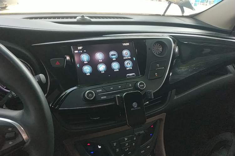 Used Buick Envision 2019 28T Four-Wheel Drive Elite Version China VI Standard Audio And AC Panel