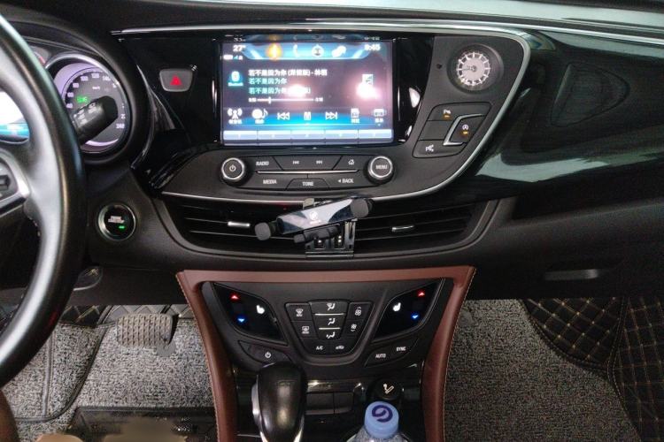 Used Buick Envision 2019 20T Two-Wheel Drive Luxury Version China VI Standard Audio And AC Panel