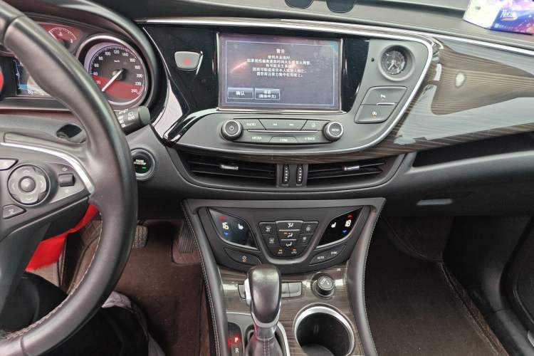 Used Buick Envision 2019 20T Two-Wheel Drive Elite Version China VI Standard Audio And AC Panel