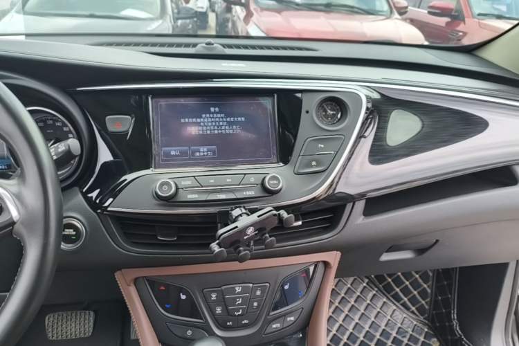 Used Buick Envision 2019 28T 4x4 Elite Version China V Standard Audio And AC Panel